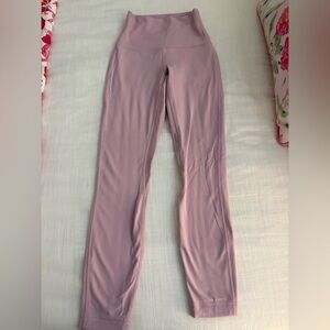 Lululemon “25 leggings